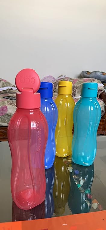 Tupperware 750 ml . Aqua safe water bottle set of 4